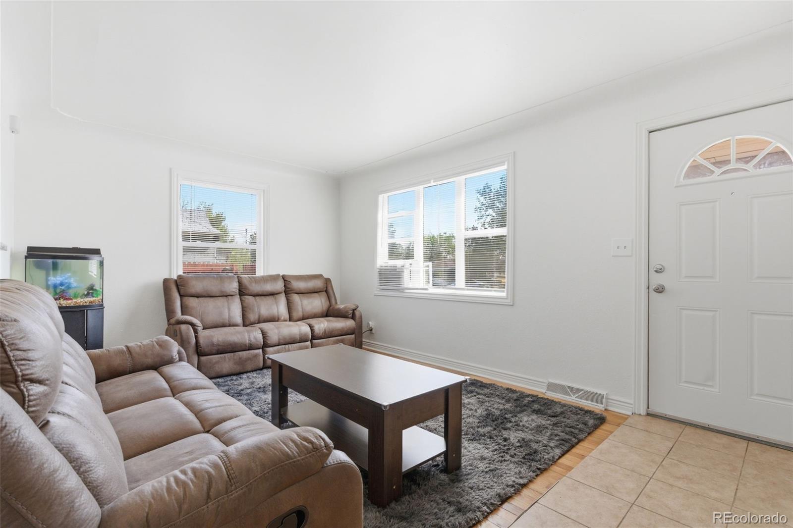 MLS Image #2 for 1257  macon ,aurora, Colorado