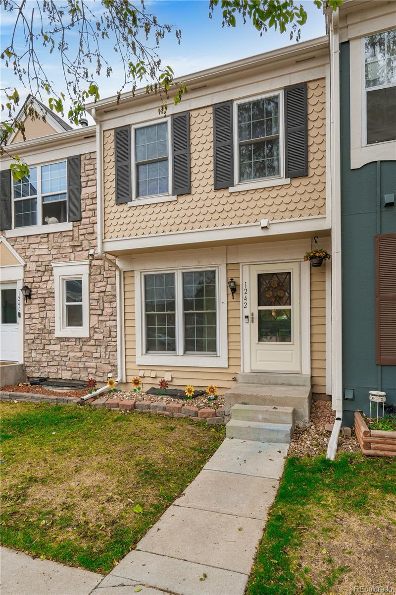 MLS Image #1 for 1242 s idalia street,aurora, Colorado