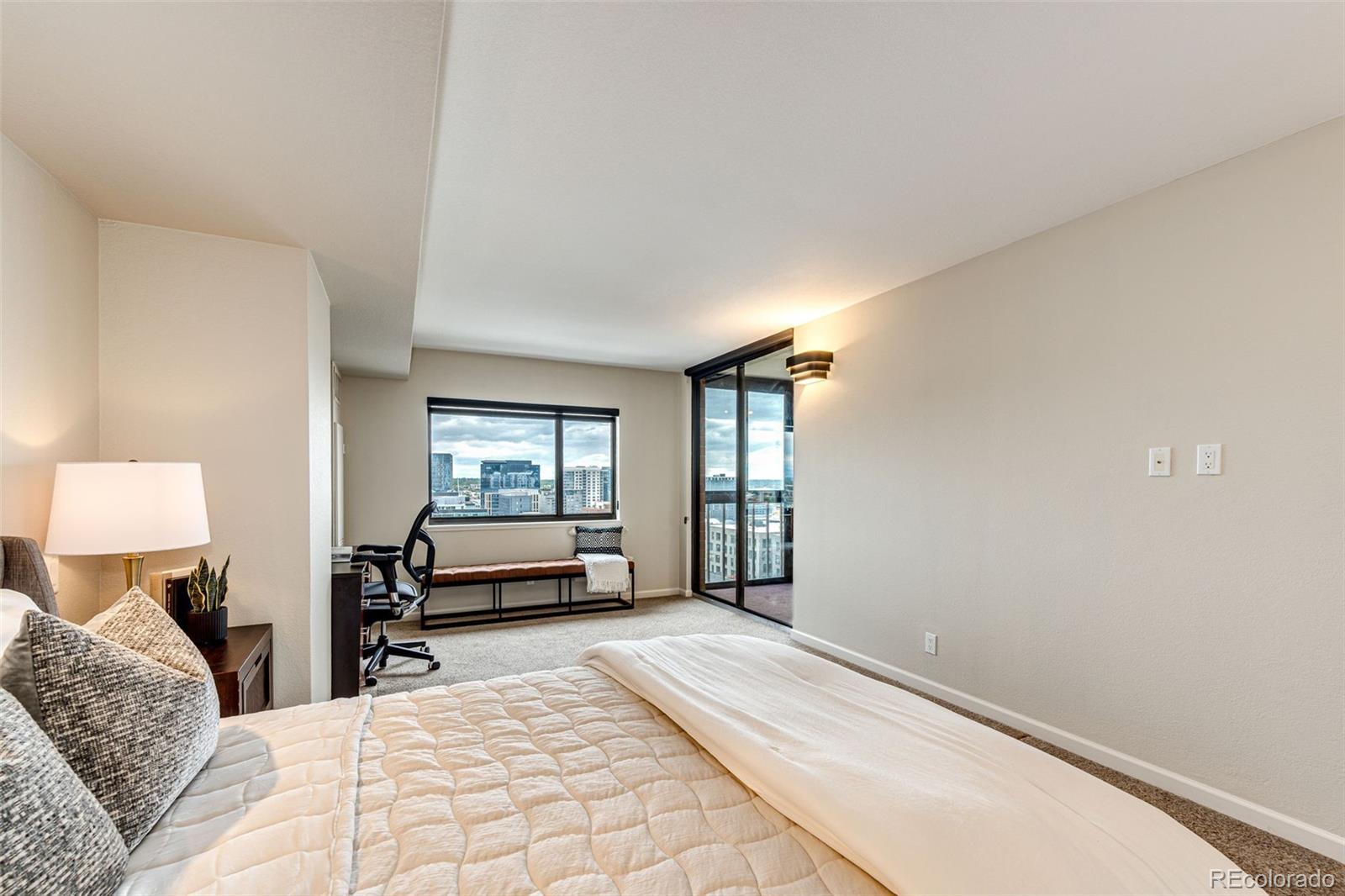 MLS Image #11 for 1551  larimer street 1702,denver, Colorado