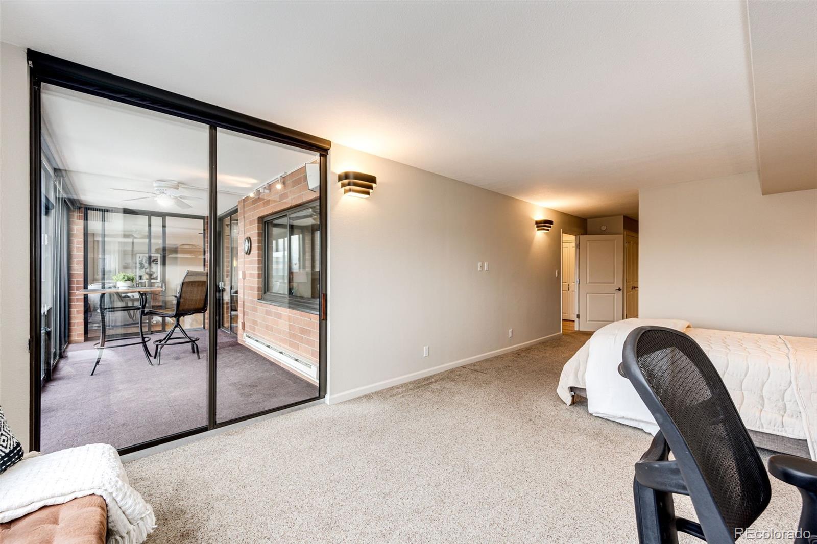 MLS Image #12 for 1551  larimer street 1702,denver, Colorado