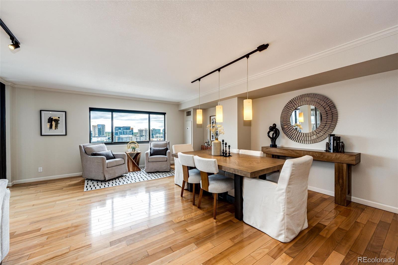 MLS Image #4 for 1551  larimer street 1702,denver, Colorado
