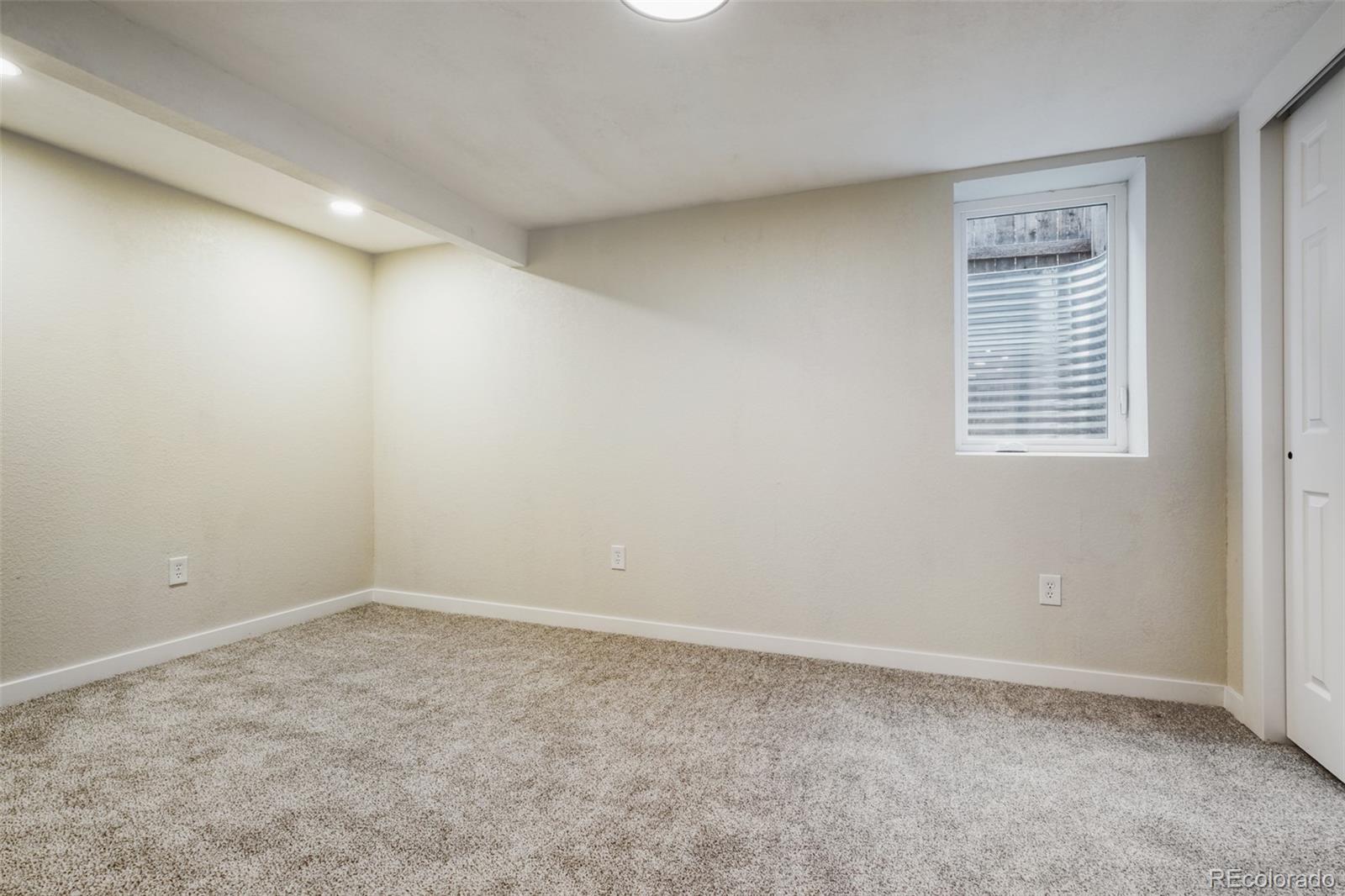 MLS Image #13 for 2123 s olathe street,aurora, Colorado