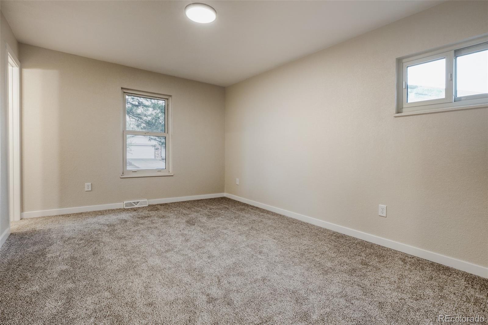 MLS Image #15 for 2123 s olathe street,aurora, Colorado