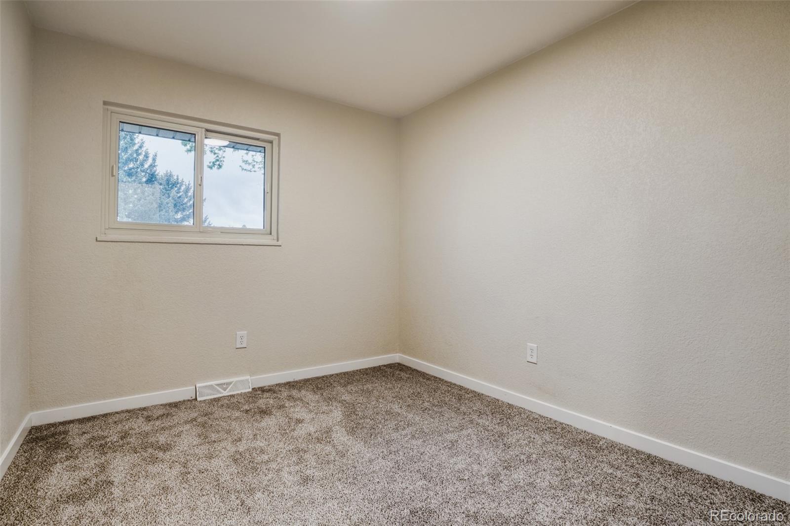 MLS Image #17 for 2123 s olathe street,aurora, Colorado