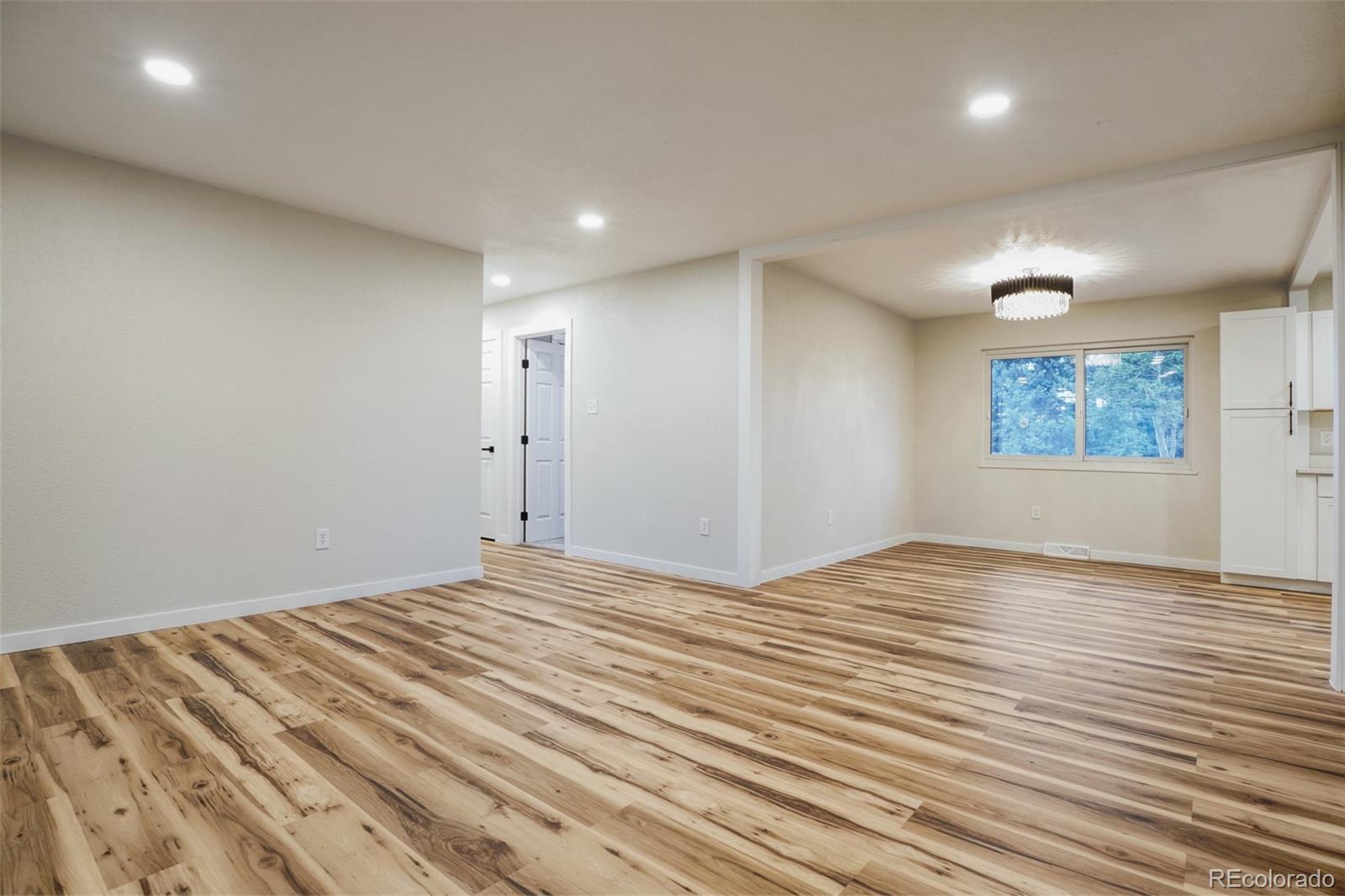 MLS Image #9 for 2123 s olathe street,aurora, Colorado