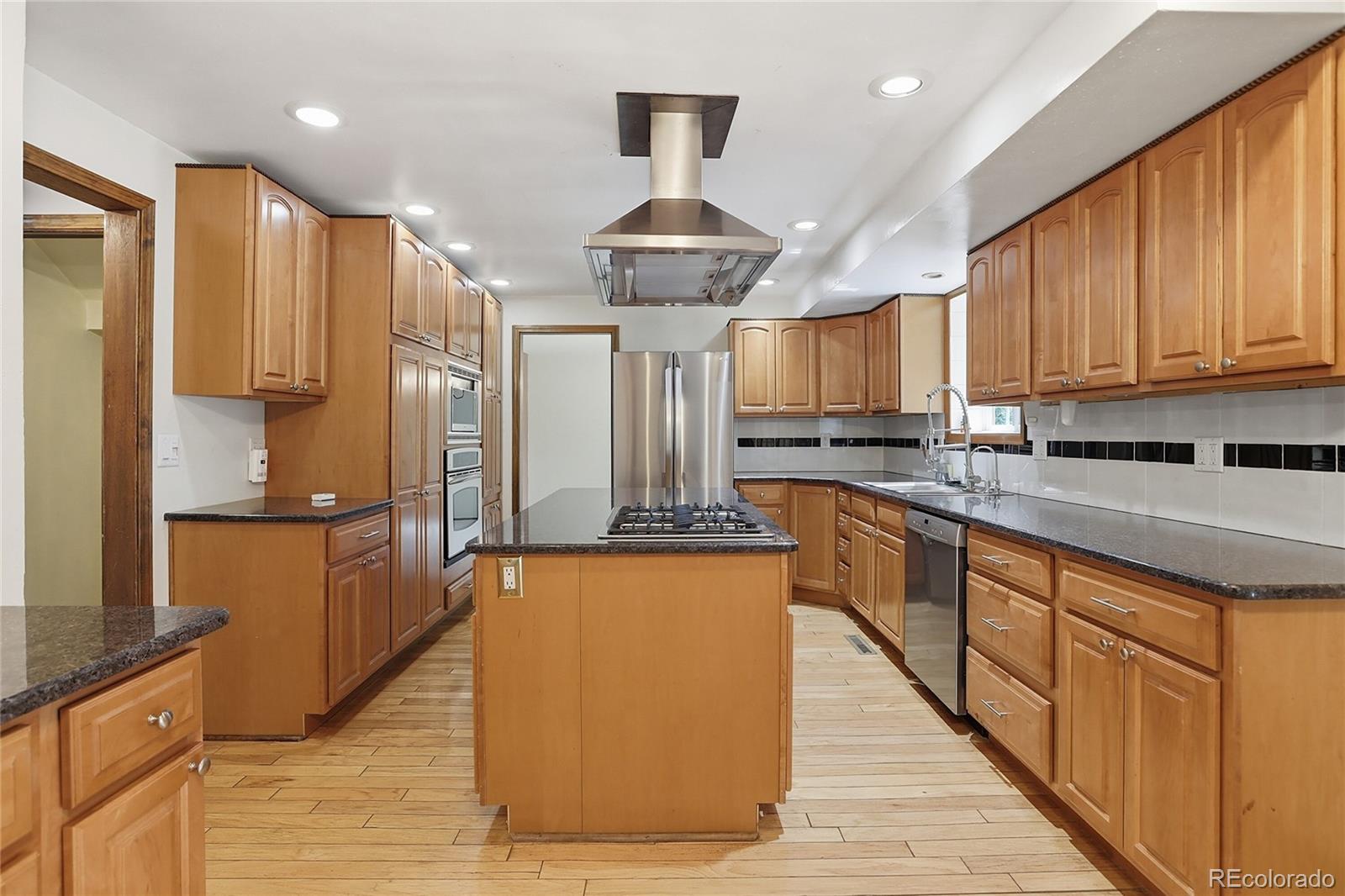 MLS Image #1 for 3076  nelson court,lakewood, Colorado