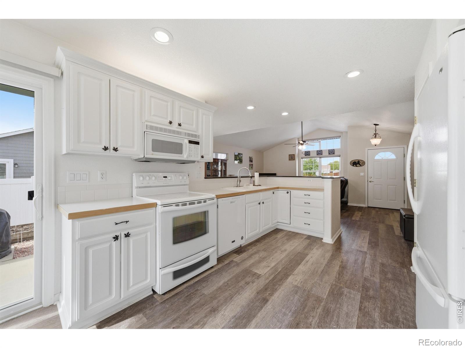 MLS Image #4 for 3412  santa fe avenue,evans, Colorado
