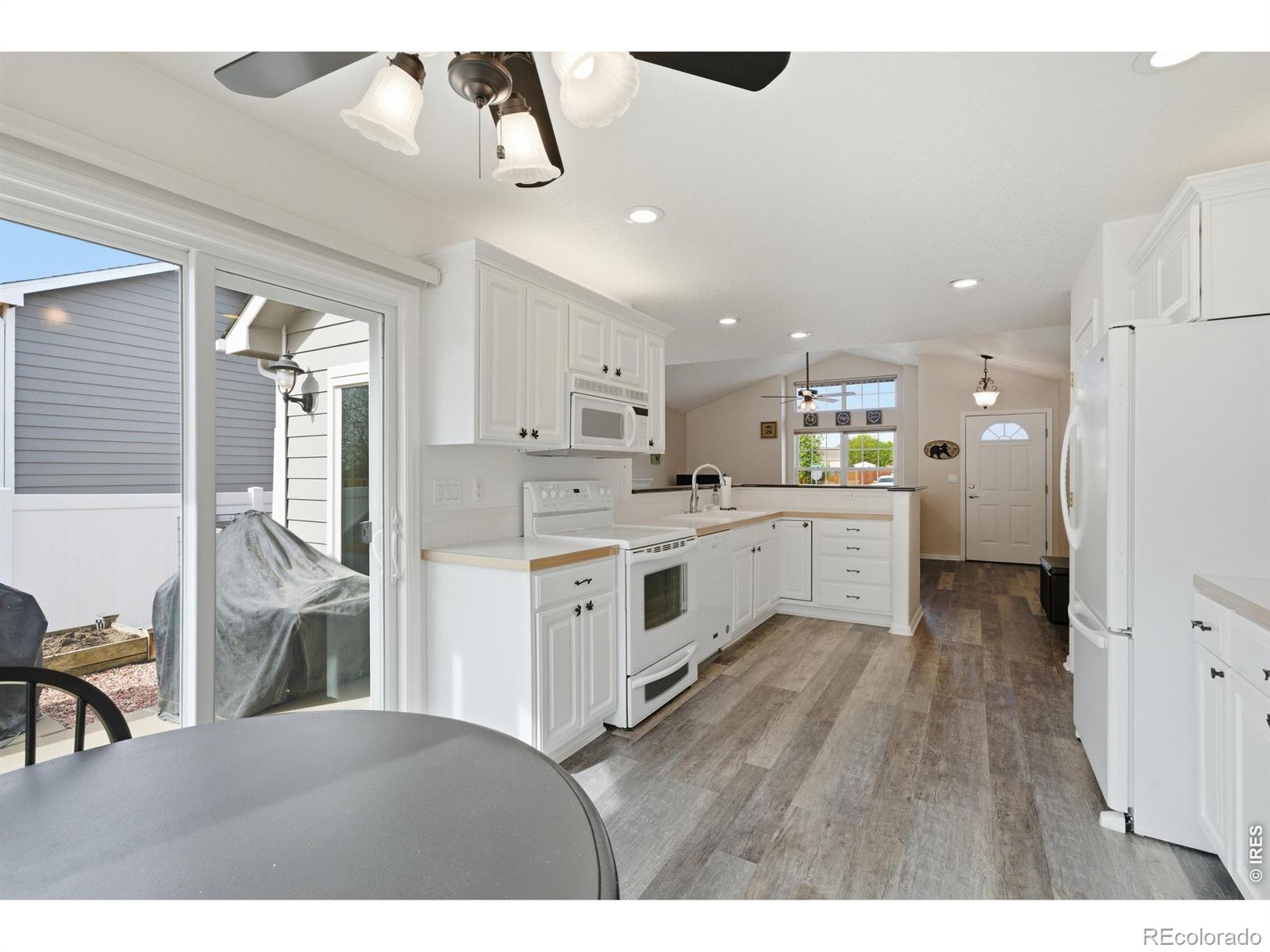 MLS Image #9 for 3412  santa fe avenue,evans, Colorado
