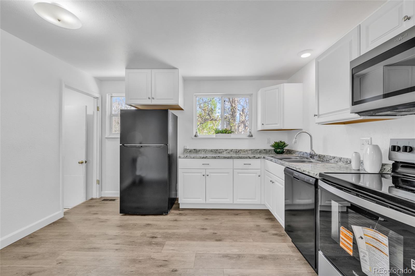 MLS Image #13 for 15949 e brunswick drive,aurora, Colorado