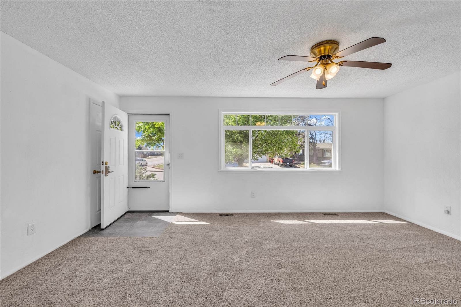 MLS Image #4 for 15949 e brunswick drive,aurora, Colorado