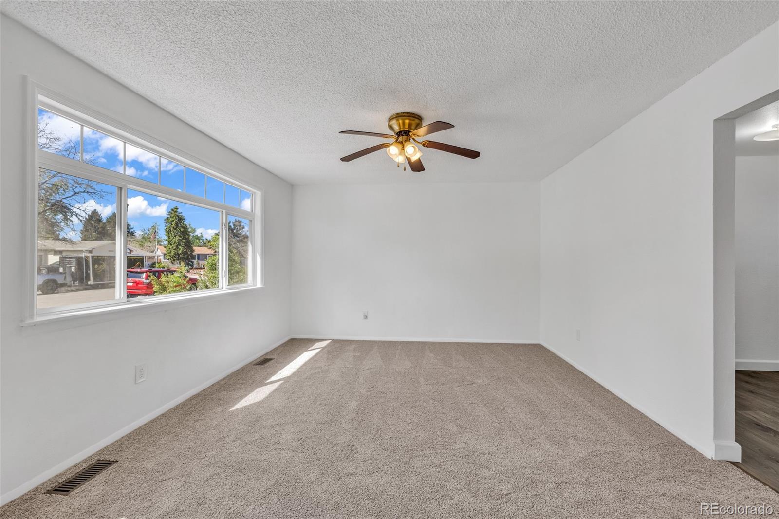 MLS Image #5 for 15949 e brunswick drive,aurora, Colorado