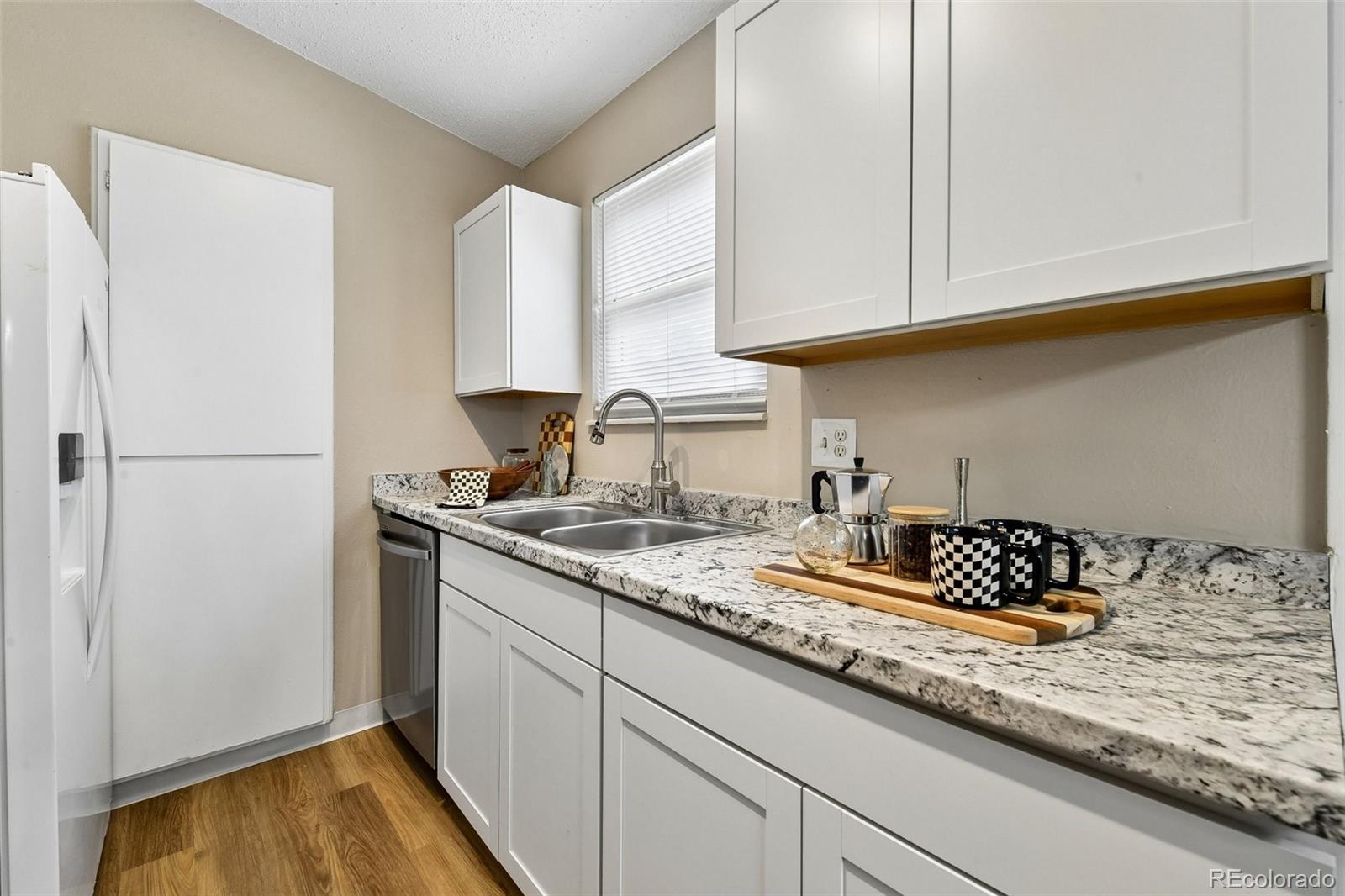 MLS Image #6 for 3968 s truckee street,aurora, Colorado