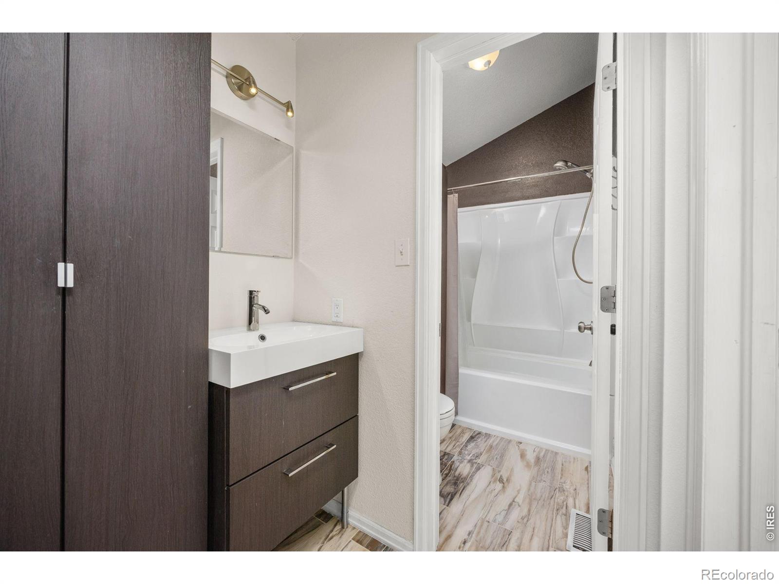 MLS Image #12 for 387  oak lane,broomfield, Colorado