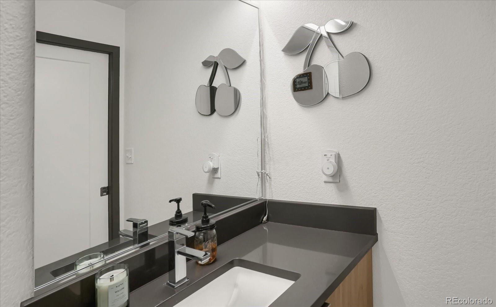 MLS Image #14 for 603  inca street,denver, Colorado