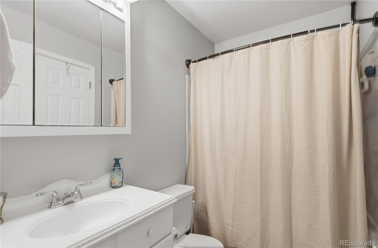 MLS Image #13 for 1651  killarney street,aurora, Colorado