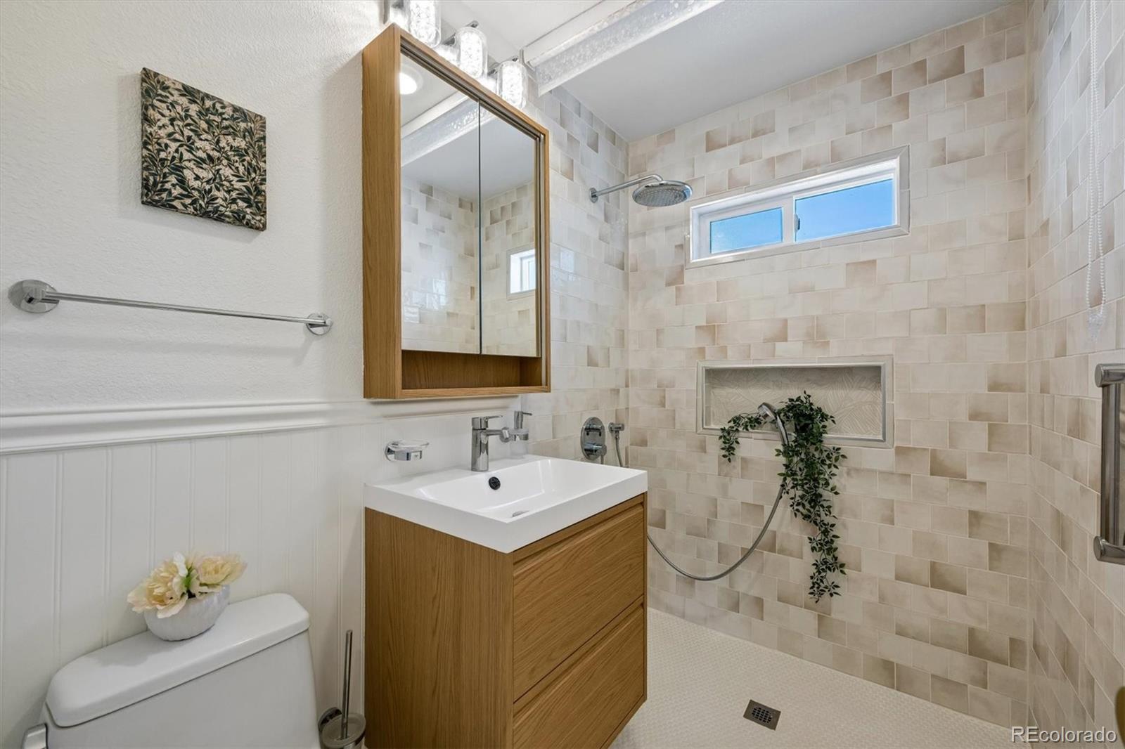 MLS Image #15 for 2876 s elm street,denver, Colorado