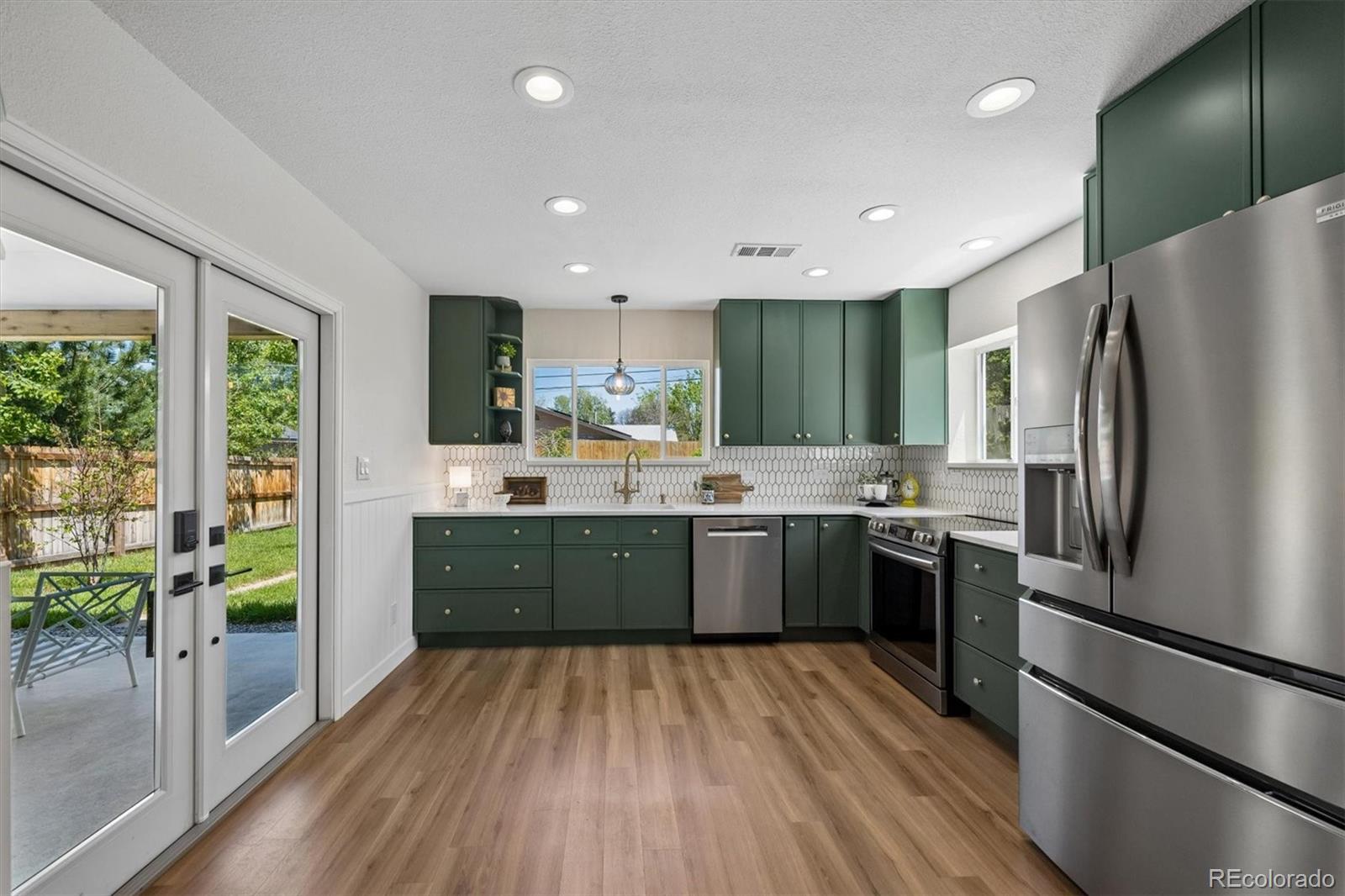 MLS Image #5 for 2876 s elm street,denver, Colorado