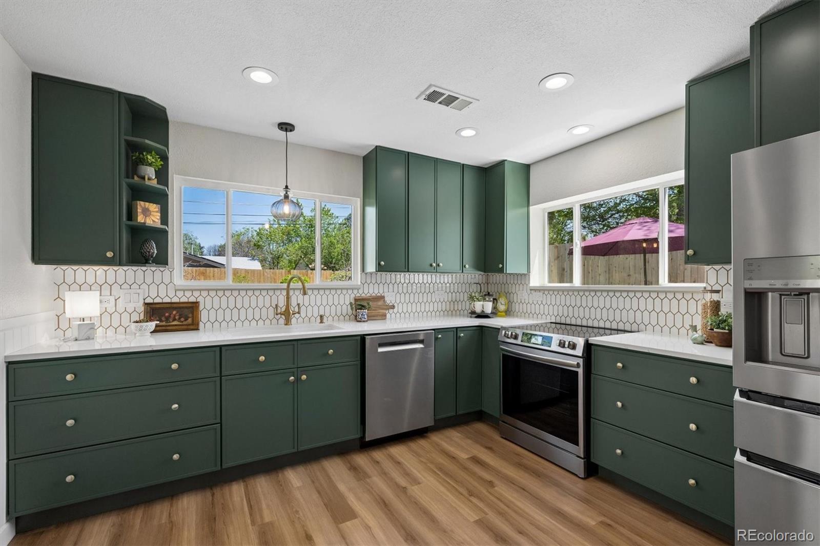 MLS Image #6 for 2876 s elm street,denver, Colorado