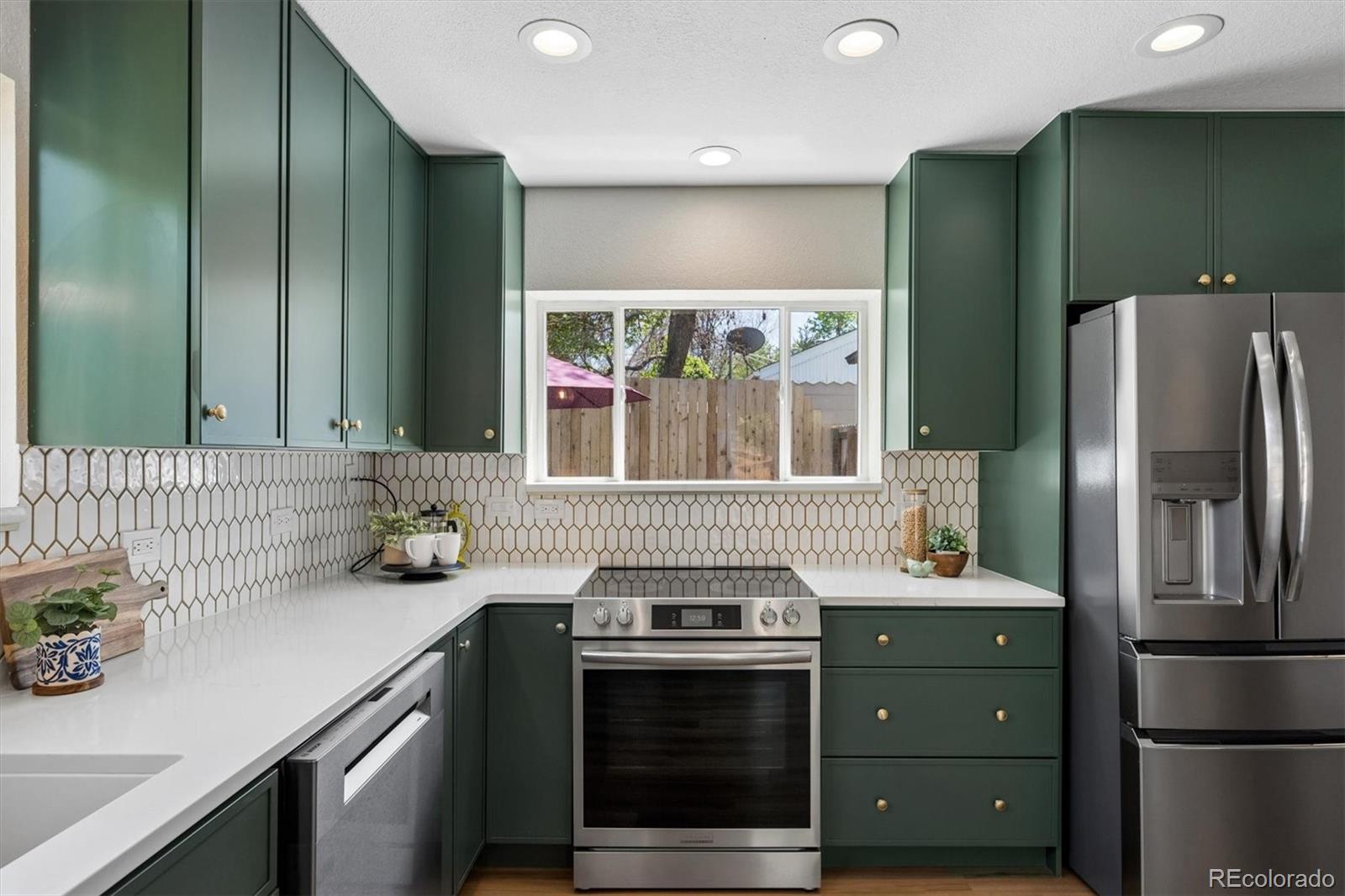 MLS Image #7 for 2876 s elm street,denver, Colorado