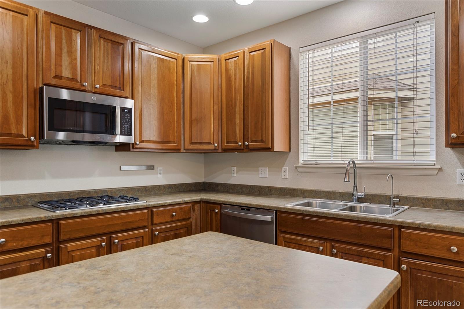 MLS Image #13 for 8404  snaffle bit court,littleton, Colorado