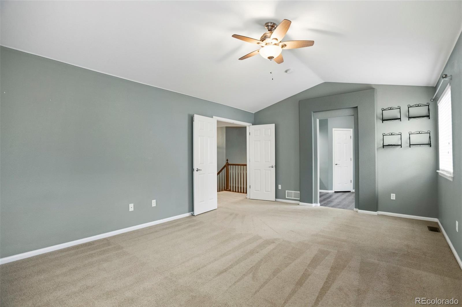 MLS Image #18 for 8404  snaffle bit court,littleton, Colorado