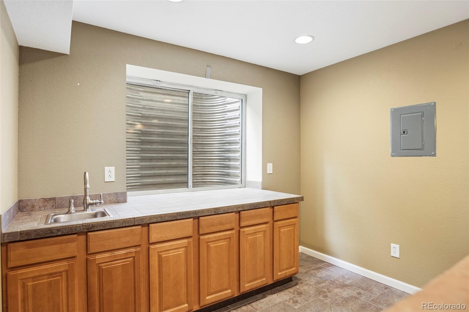 MLS Image #35 for 8404  snaffle bit court,littleton, Colorado