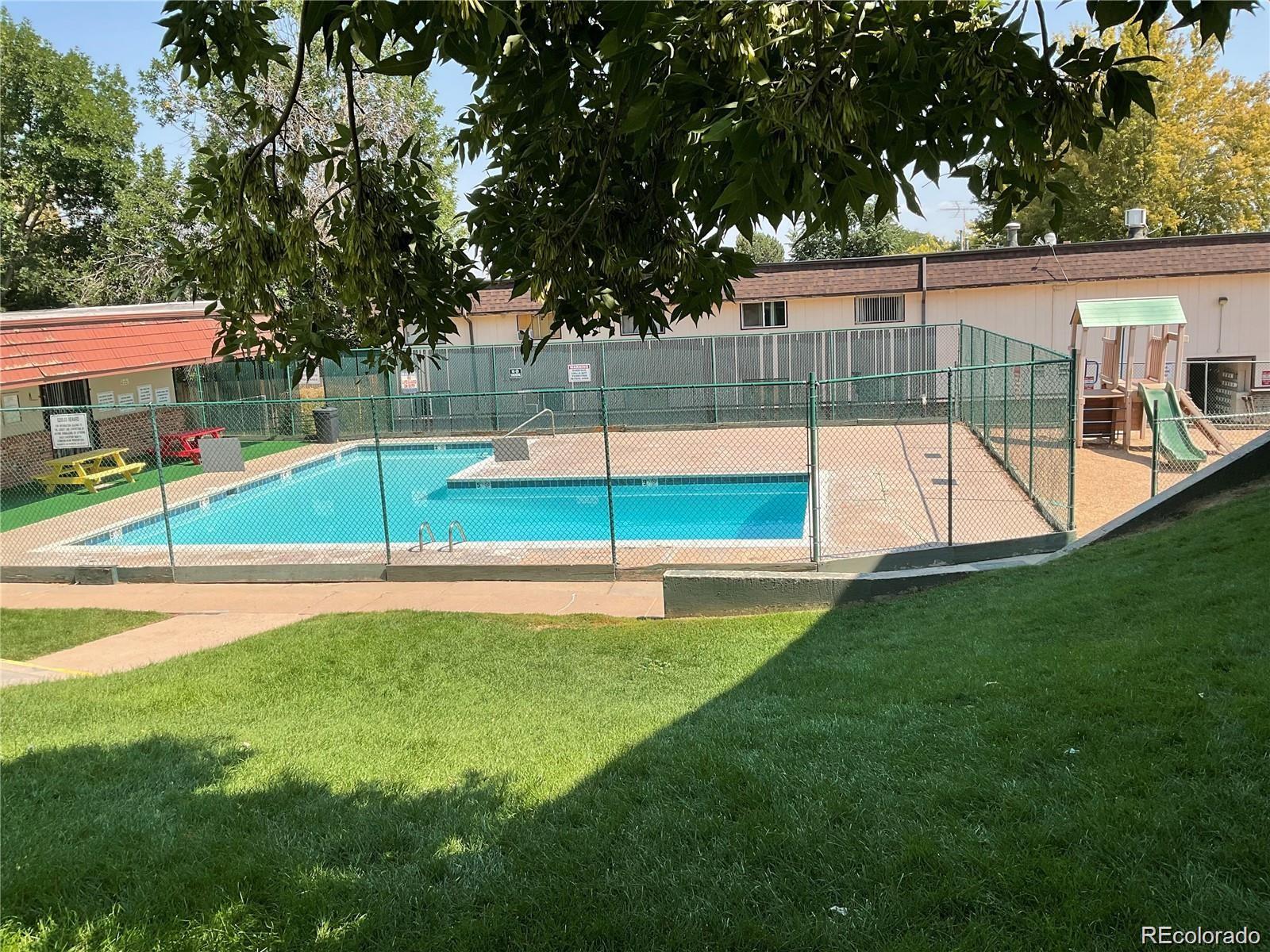 MLS Image #14 for 4529 s lowell boulevard,denver, Colorado