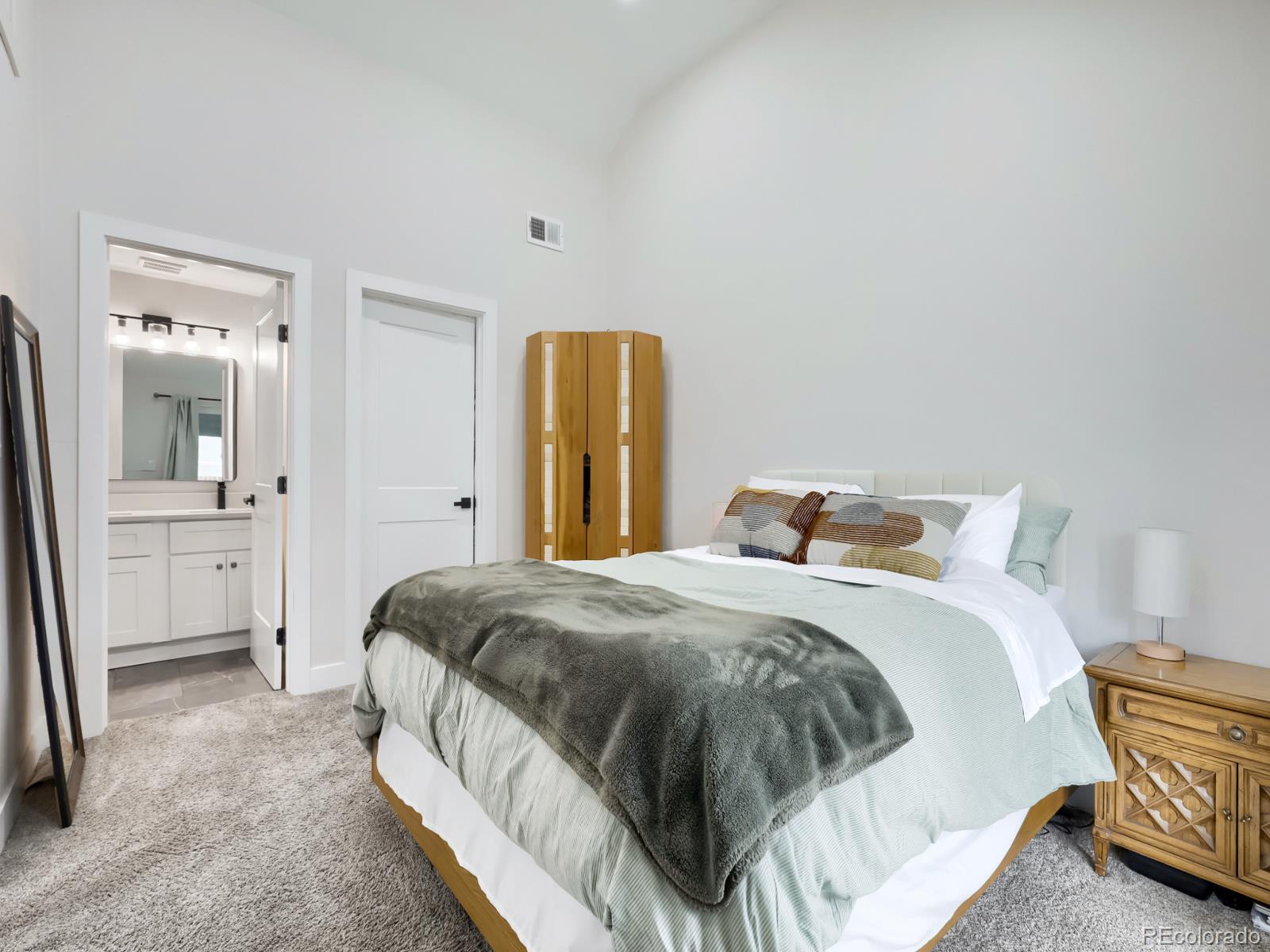 MLS Image #15 for 3536 n harrison street,denver, Colorado