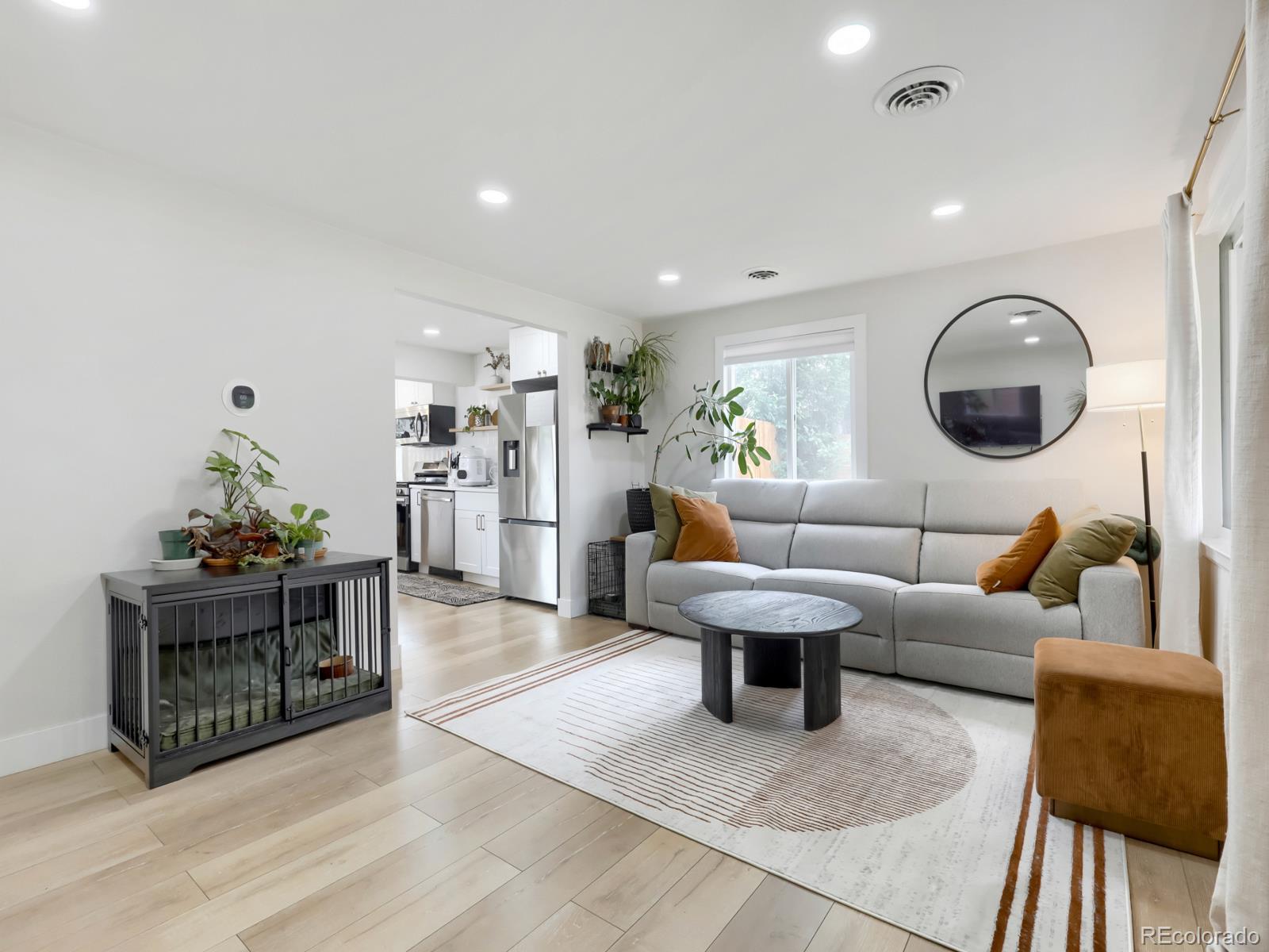 MLS Image #7 for 3536 n harrison street,denver, Colorado