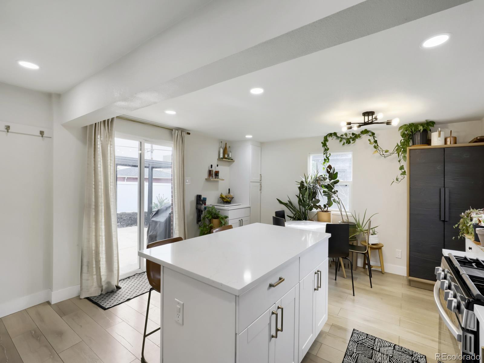 MLS Image #9 for 3536 n harrison street,denver, Colorado