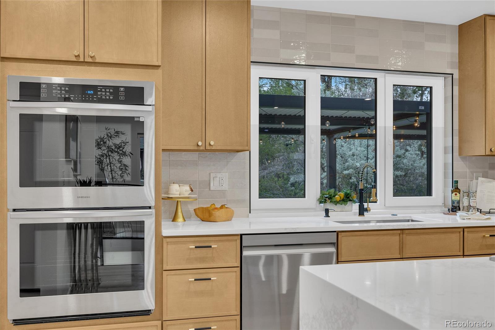 MLS Image #11 for 3651 s grape street,denver, Colorado