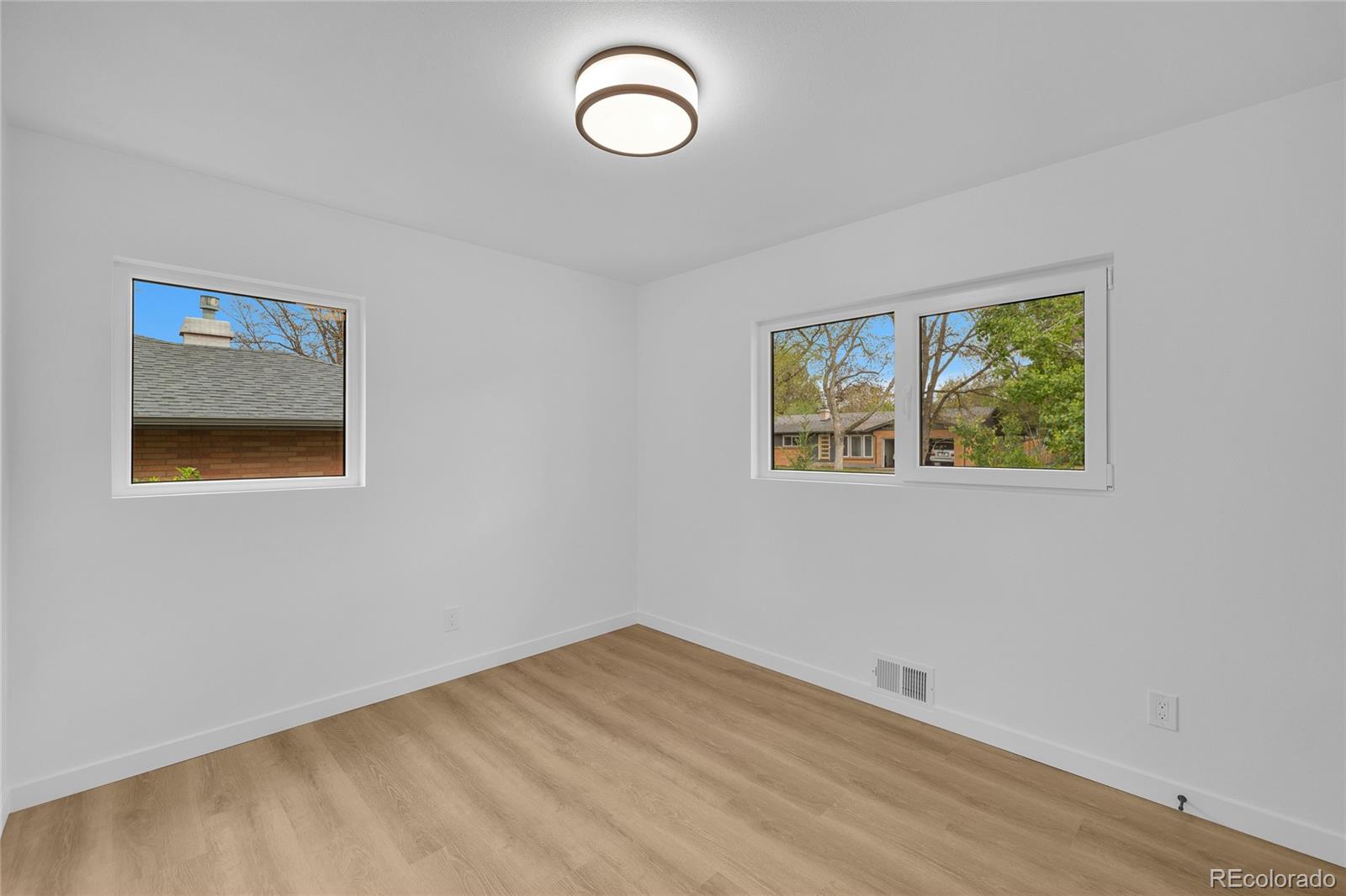 MLS Image #38 for 3651 s grape street,denver, Colorado