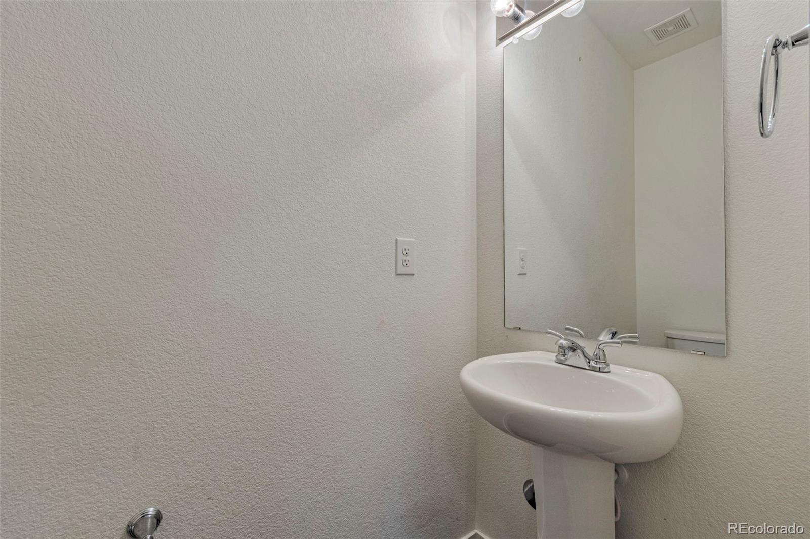 MLS Image #8 for 5445  danube street,denver, Colorado