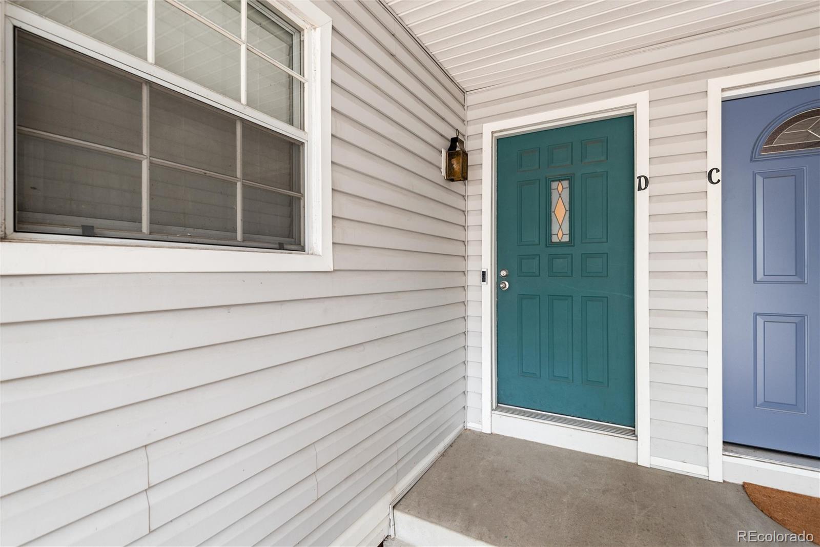 MLS Image #2 for 12513 e pacific circle,aurora, Colorado