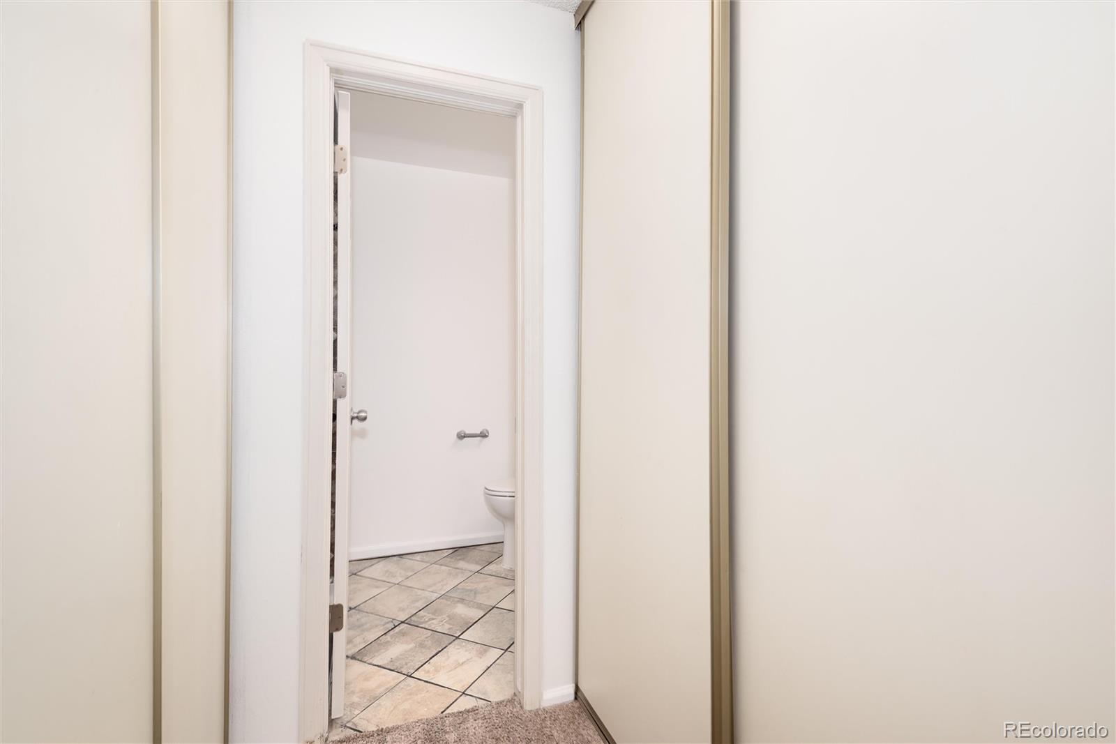 MLS Image #22 for 12513 e pacific circle,aurora, Colorado