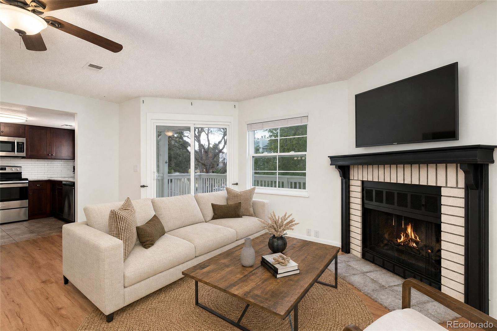 MLS Image #9 for 12513 e pacific circle,aurora, Colorado