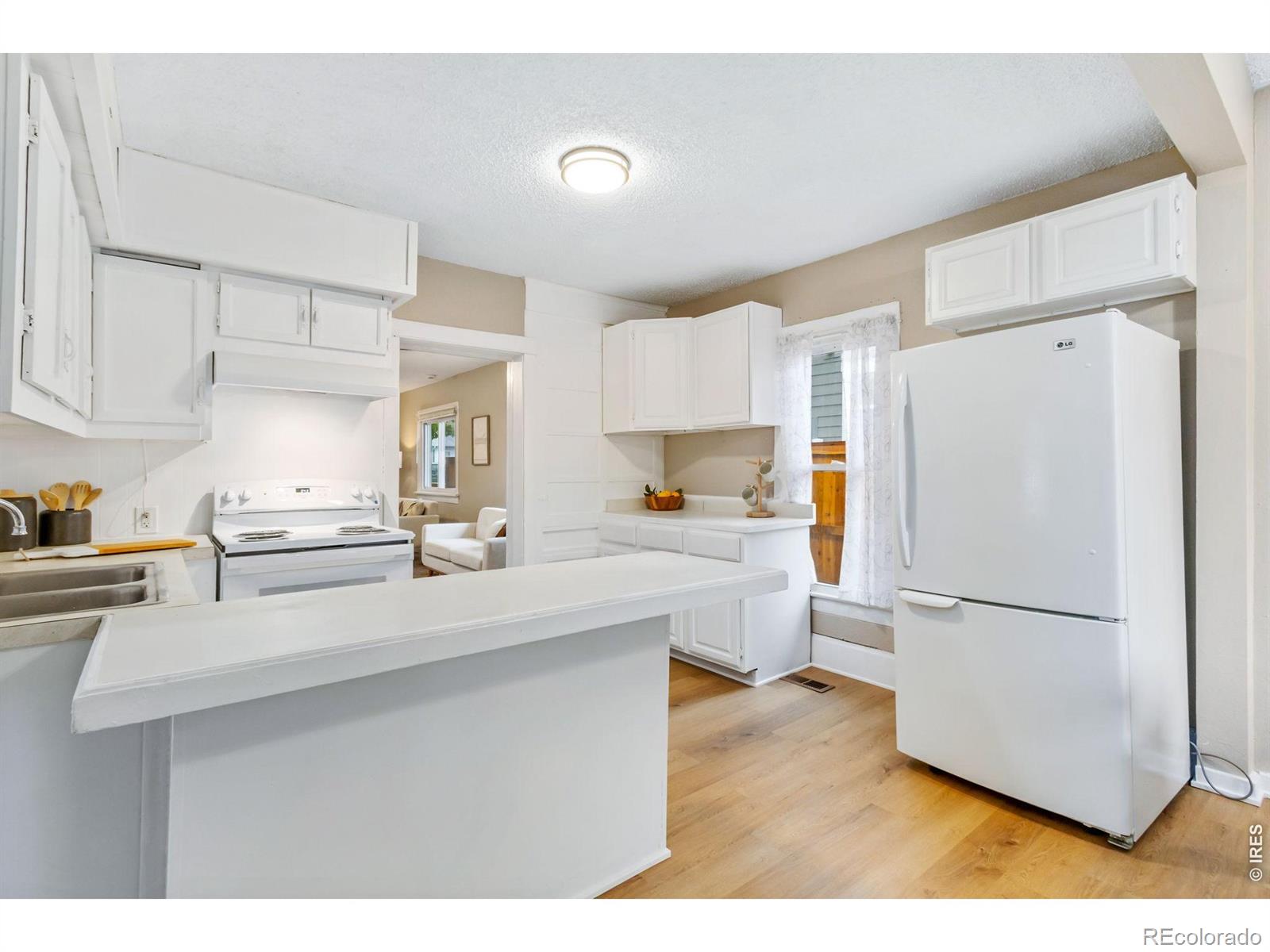 MLS Image #9 for 1339 e 4th street,loveland, Colorado