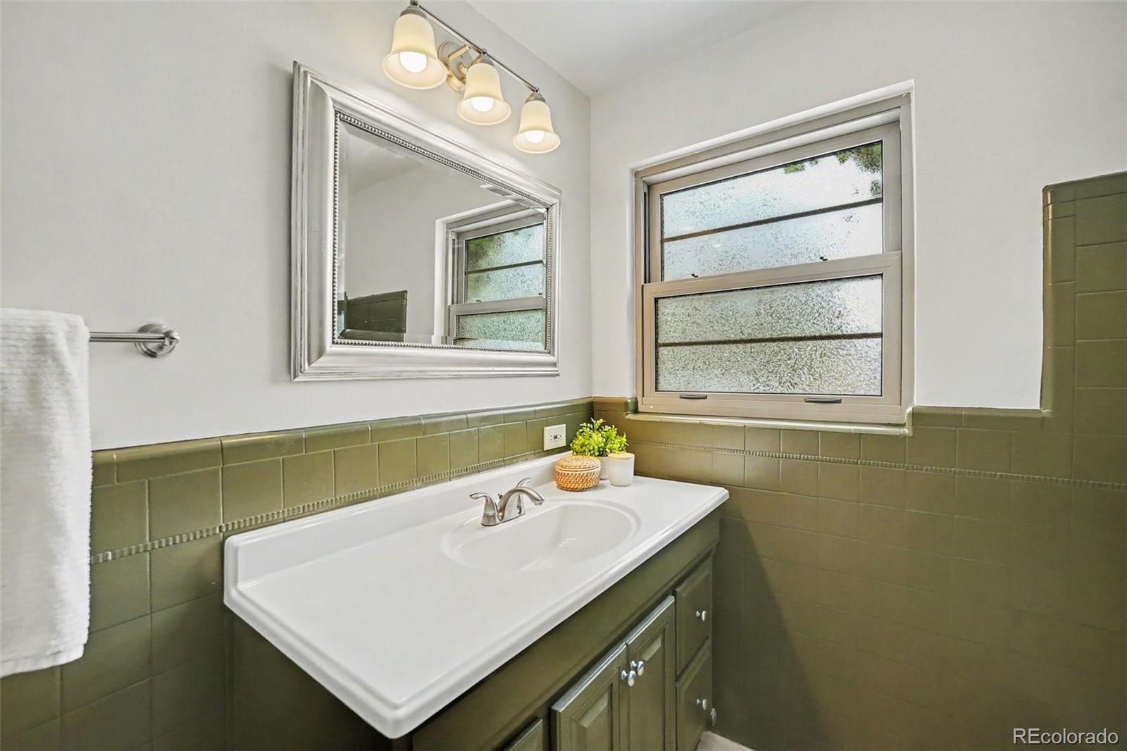 MLS Image #12 for 1068  monroe street,denver, Colorado