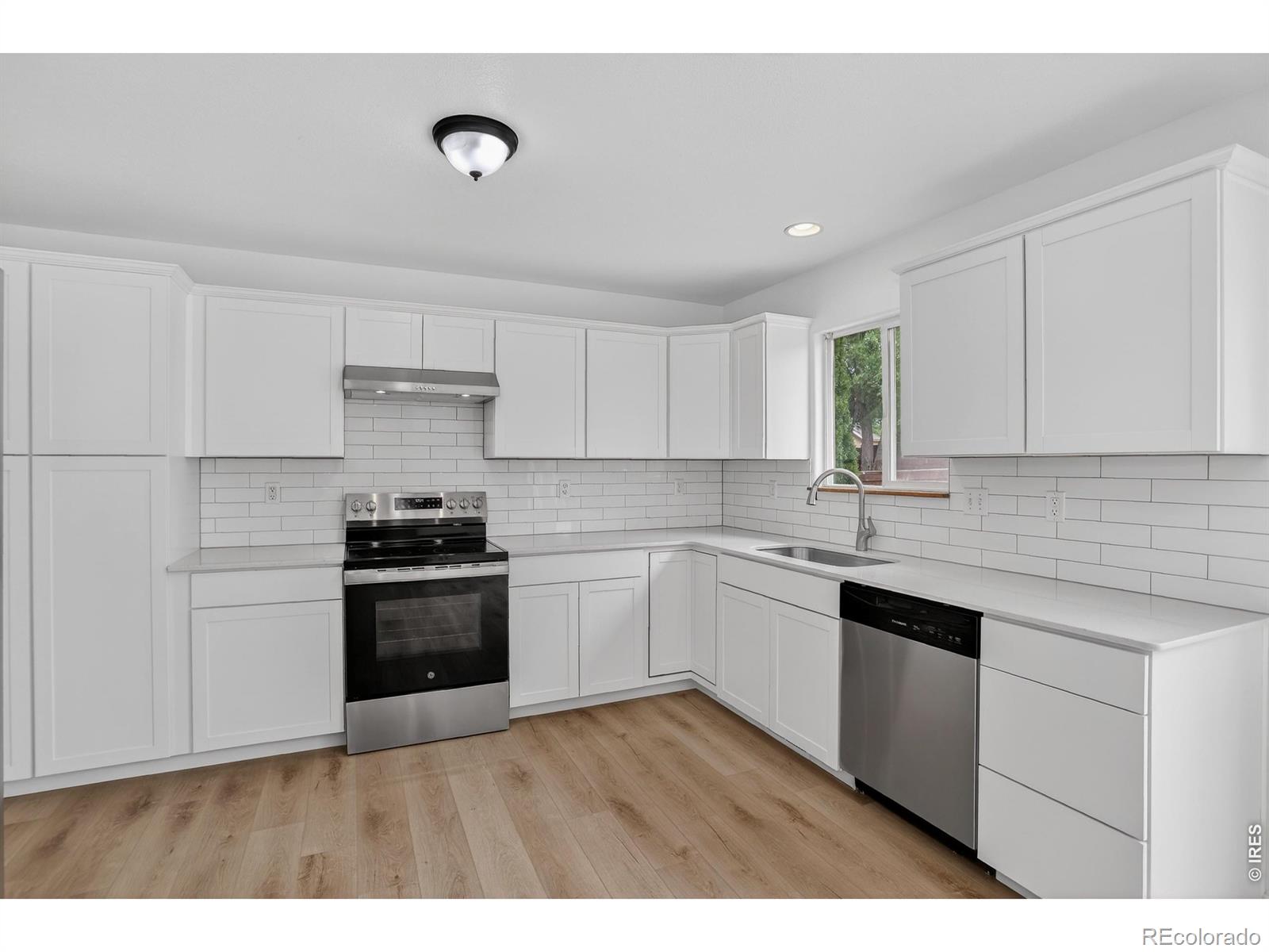 MLS Image #6 for 430  blue azurite avenue,loveland, Colorado