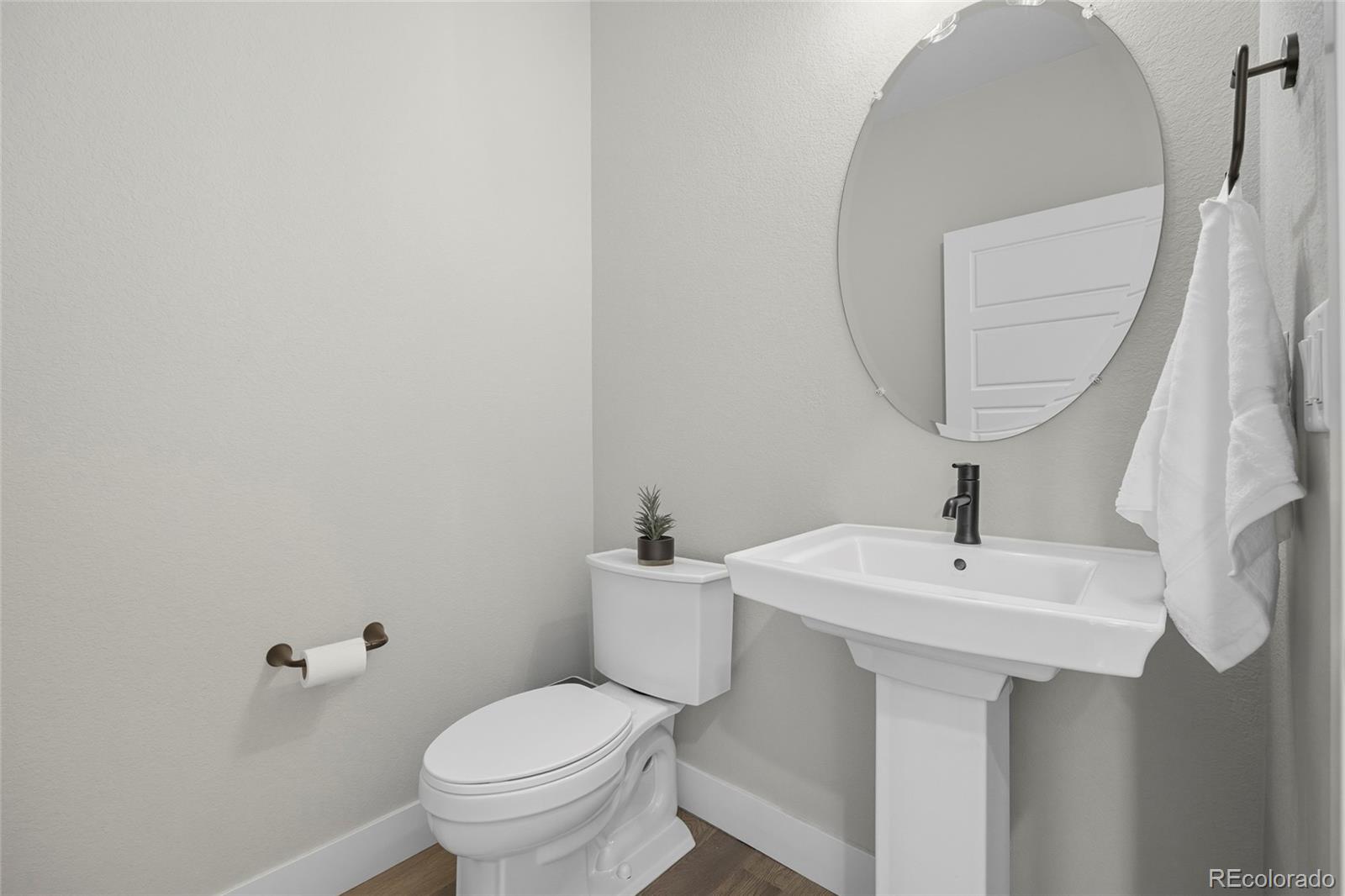 MLS Image #34 for 10139 e 62nd avenue ,denver, Colorado
