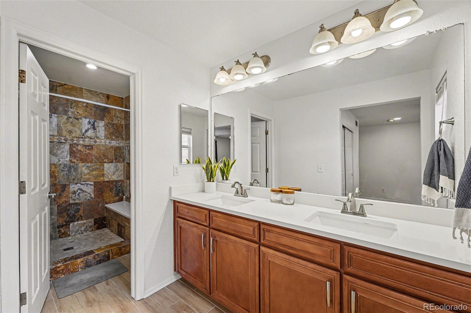 MLS Image #11 for 24760 e euclid place,aurora, Colorado