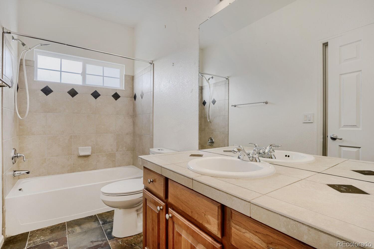 MLS Image #8 for 1542 s haleyville street,aurora, Colorado
