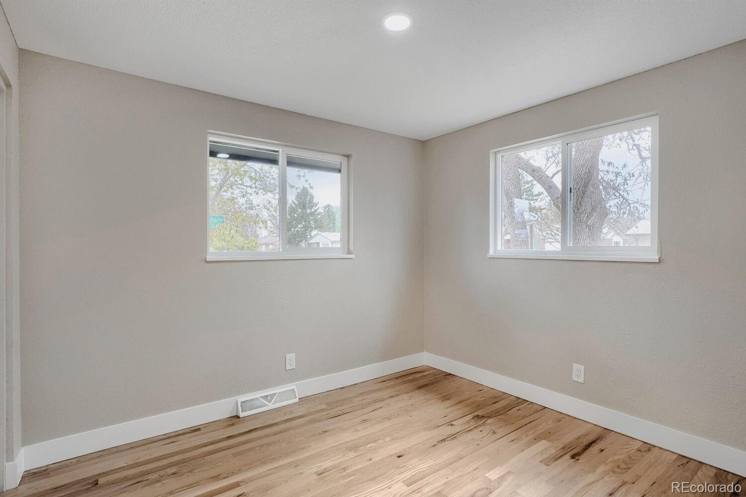 MLS Image #14 for 6605 e louisiana avenue,denver, Colorado