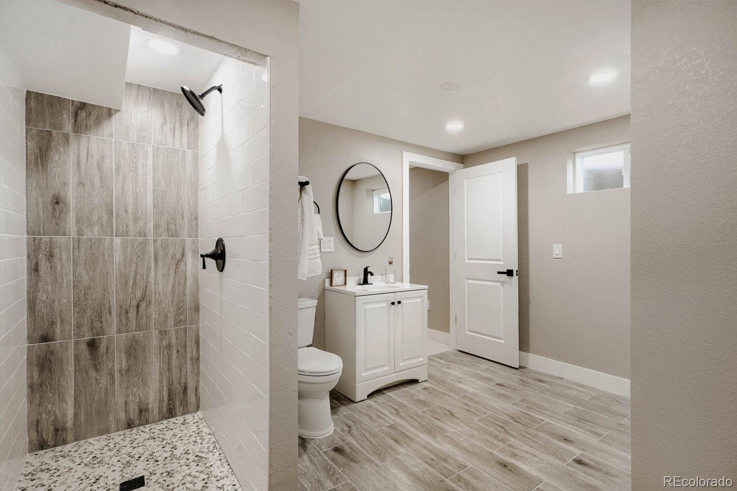 MLS Image #22 for 6605 e louisiana avenue,denver, Colorado