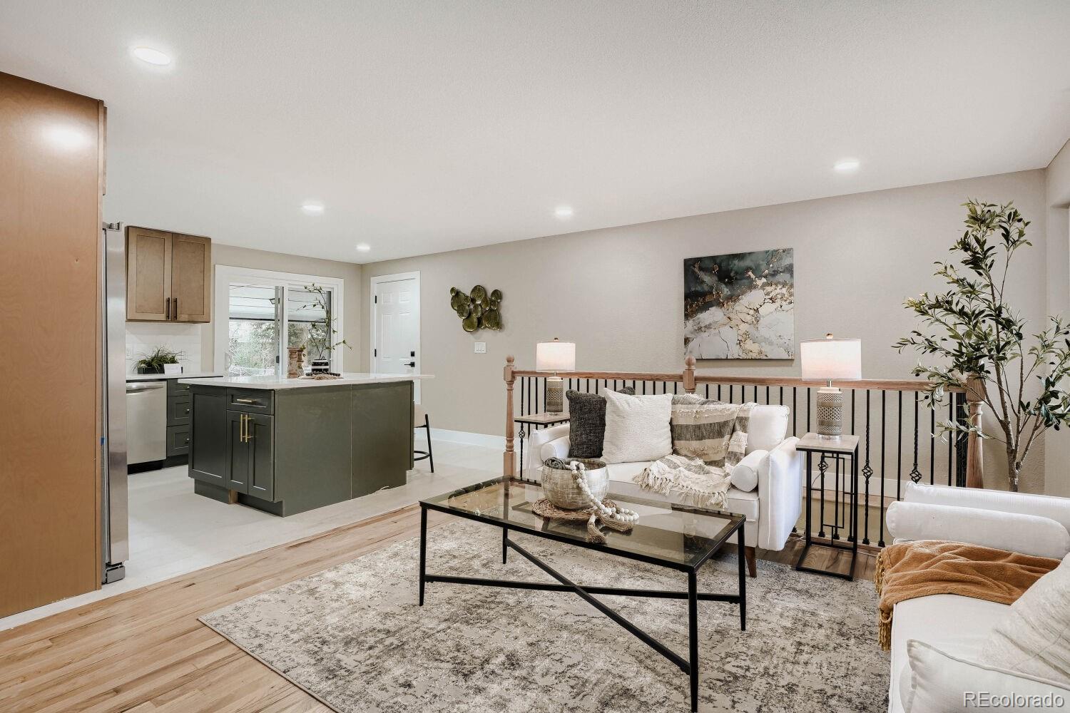 MLS Image #5 for 6605 e louisiana avenue,denver, Colorado