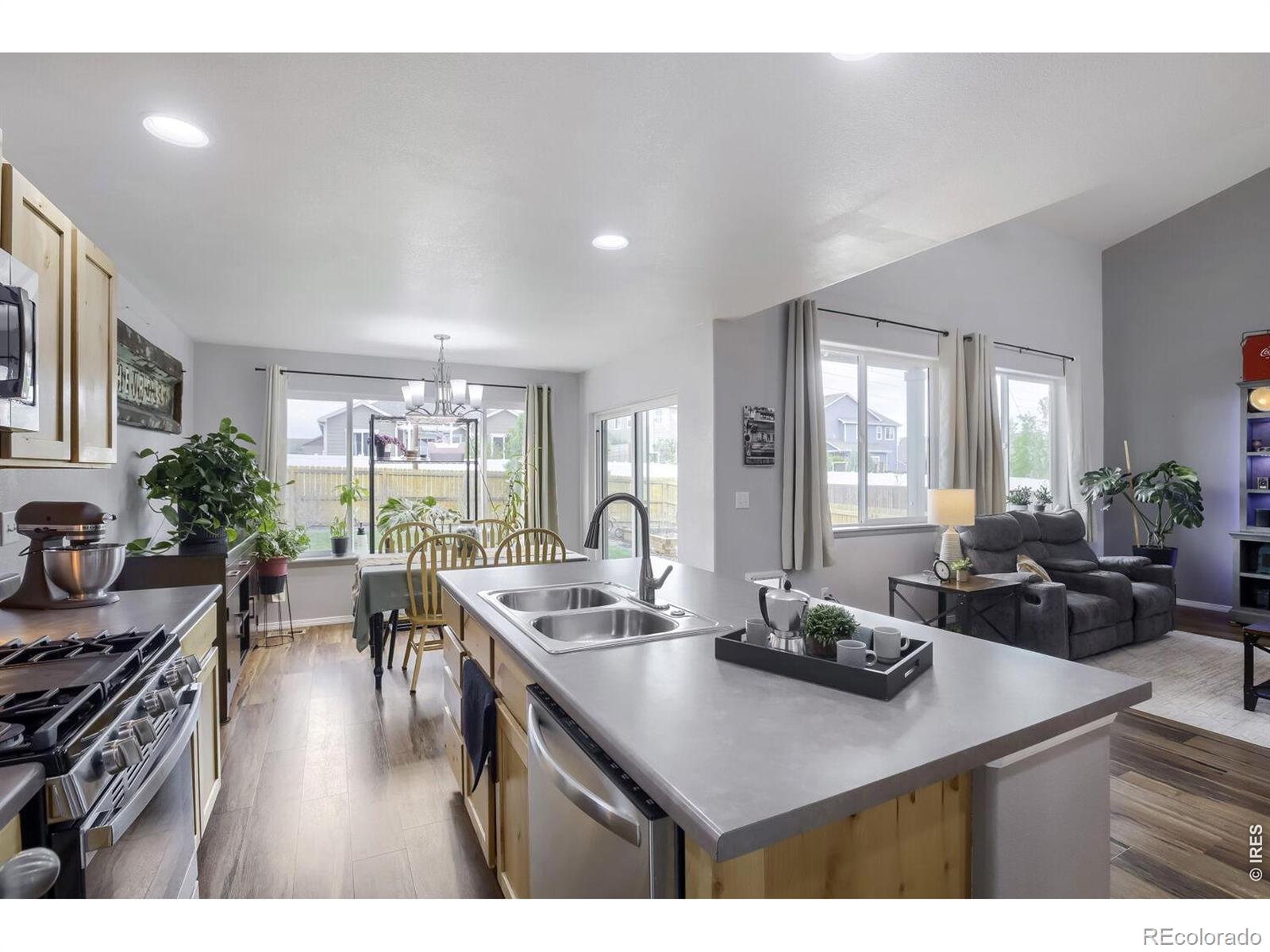 MLS Image #10 for 6368  black hills avenue,loveland, Colorado
