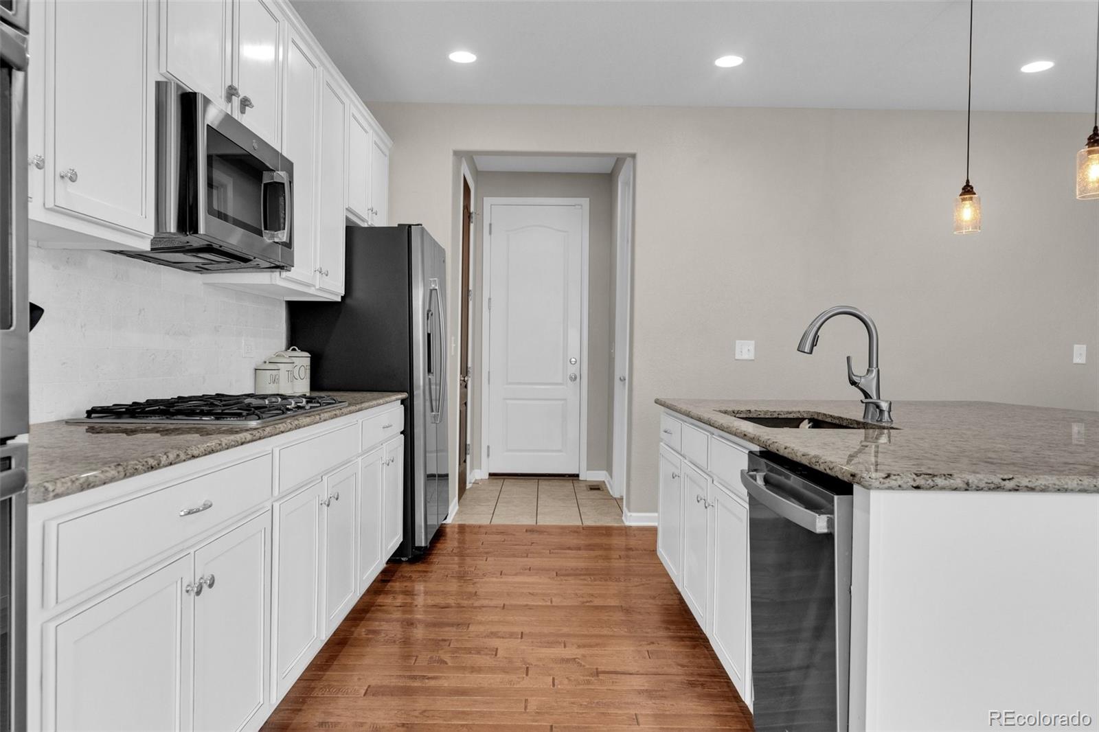 MLS Image #18 for 1990  treetop drive,castle rock, Colorado
