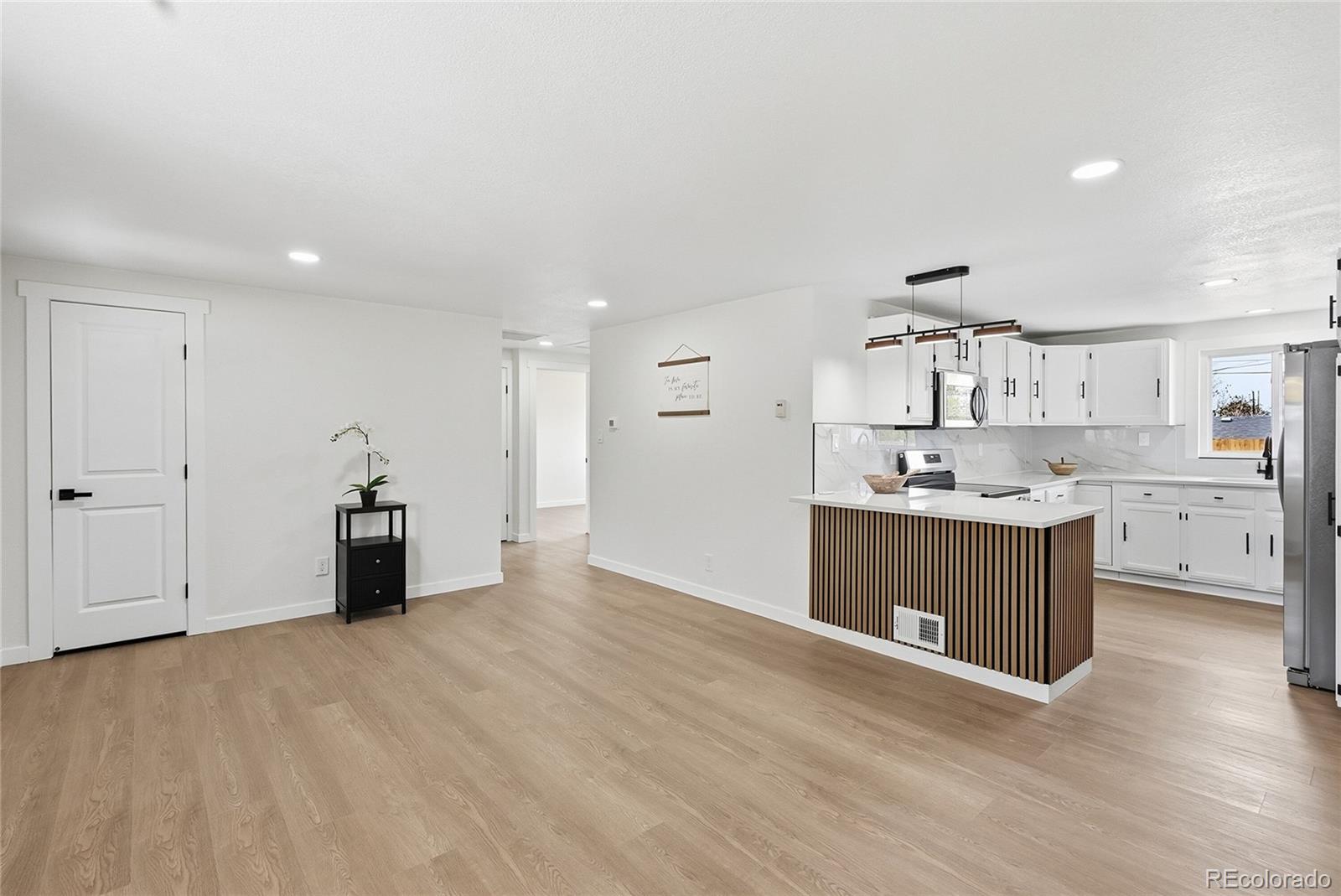 MLS Image #6 for 6441  siegal court,commerce city, Colorado