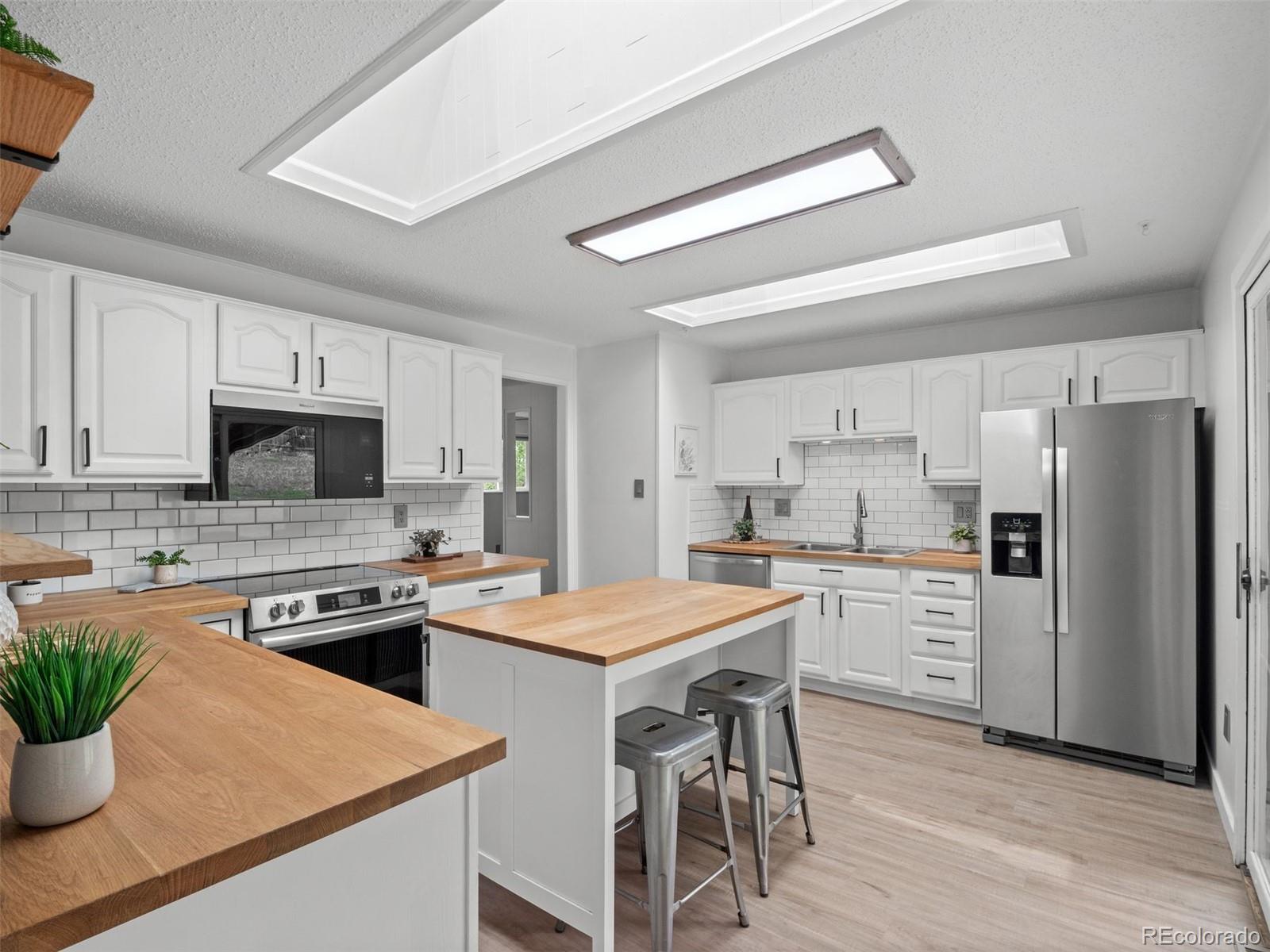 MLS Image #7 for 15666 w 1st drive,golden, Colorado
