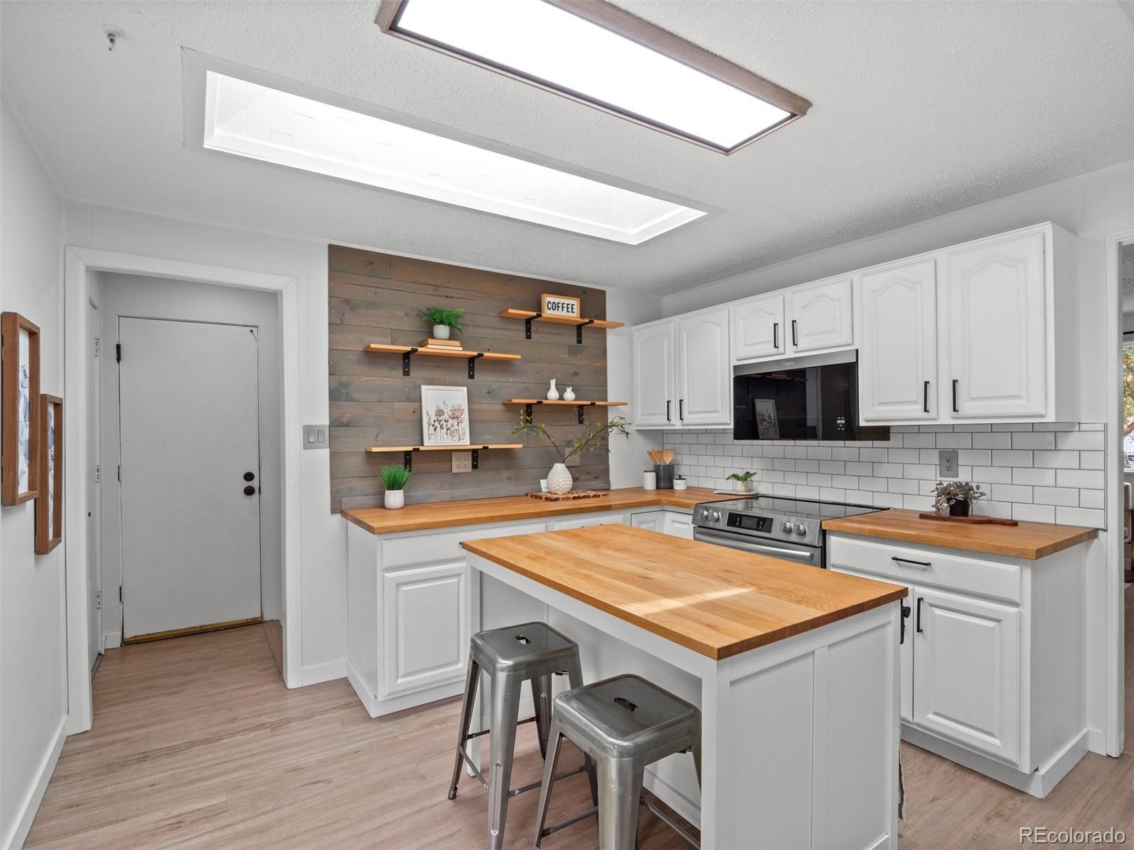 MLS Image #8 for 15666 w 1st drive,golden, Colorado